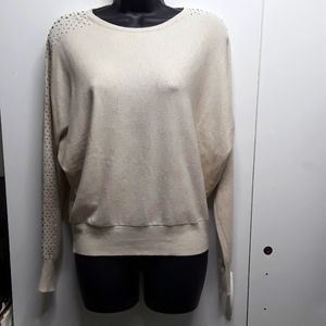 Stunning sweater NWT M